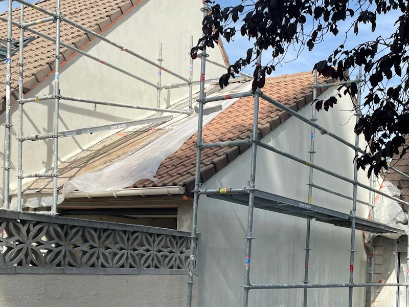 découvrez les prix pour le nettoyage de façade : méthodes, facteurs de coût et conseils pour obtenir un devis précis. embellissez votre maison avec un nettoyage professionnel adapté à votre budget.