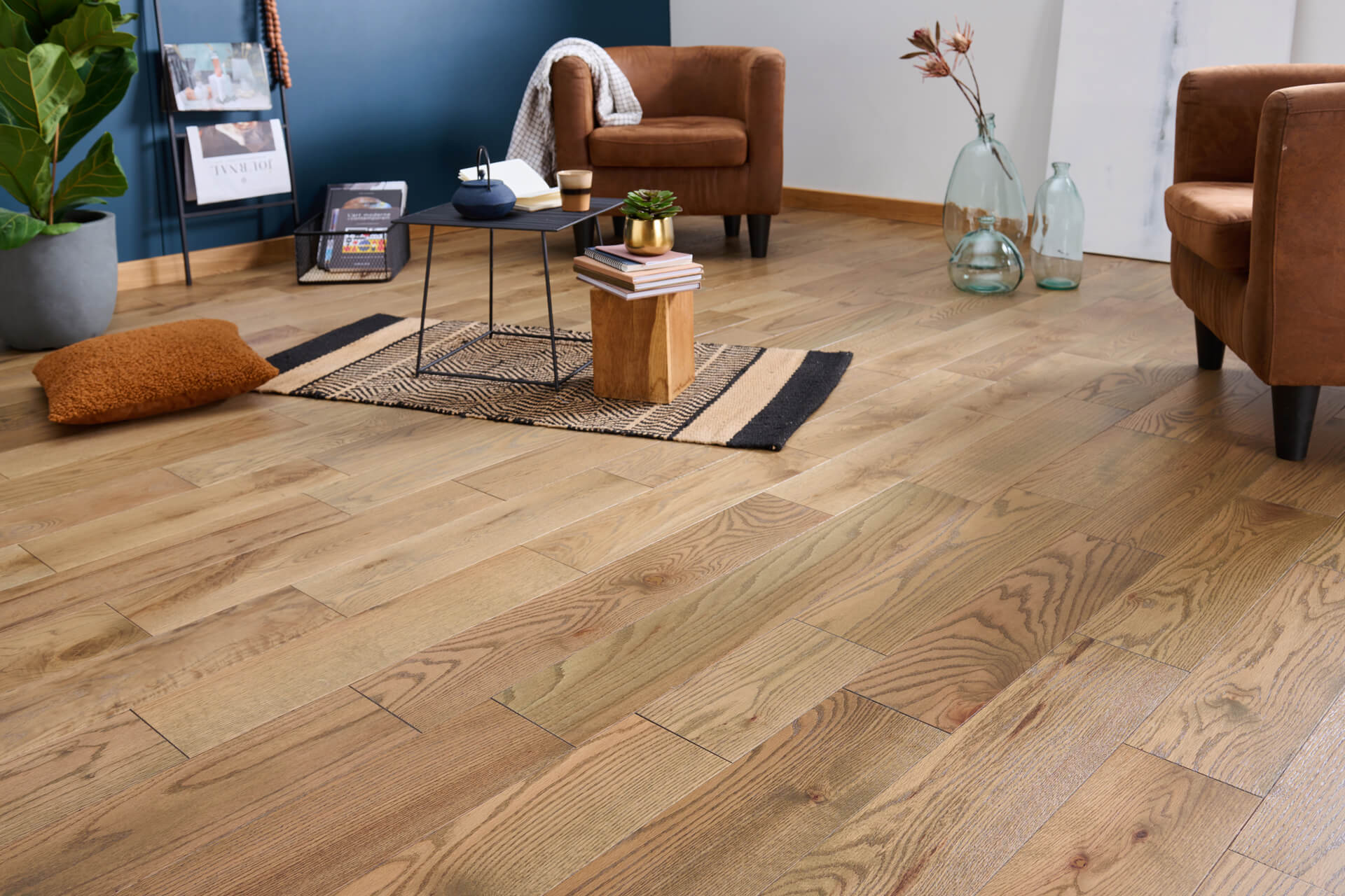 découvrez tout ce qu'il faut savoir sur le prix du parquet : types, tarifs au m², conseils pour bien choisir et estimer votre budget d'installation ou de rénovation.