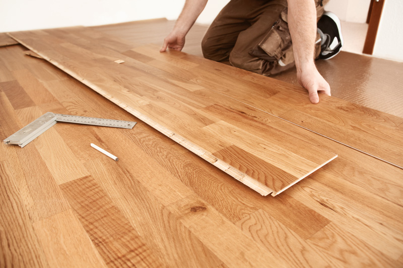 découvrez le prix du parquet au m² selon le type de bois, la qualité et la pose. comparez les tarifs pour trouver le meilleur rapport qualité-prix pour votre sol.