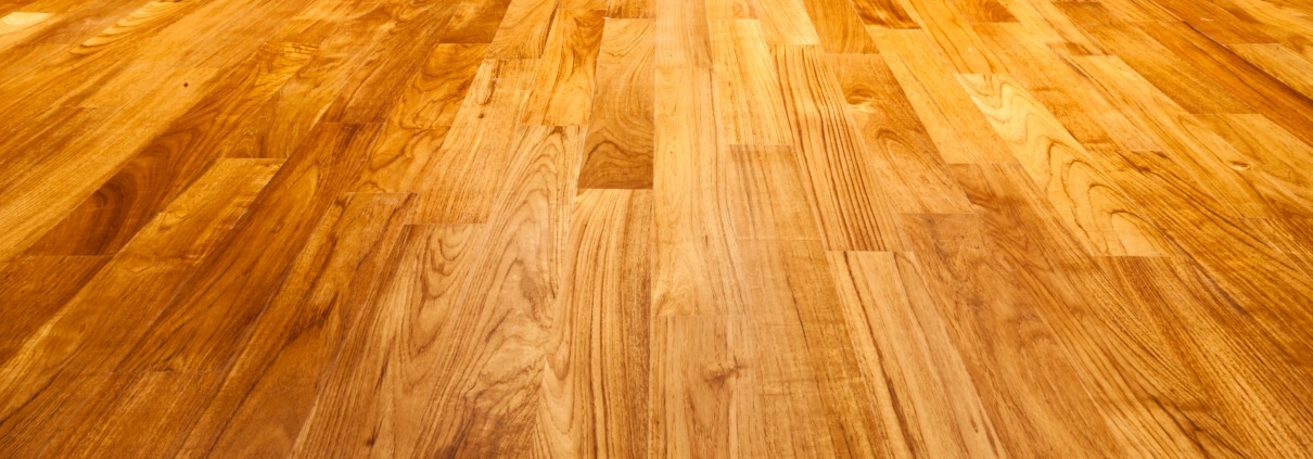 découvrez les prix au m² pour la pose d'un parquet massif : conseils, tarifs moyens et éléments à prendre en compte pour estimer le coût total de votre projet de revêtement de sol en bois.