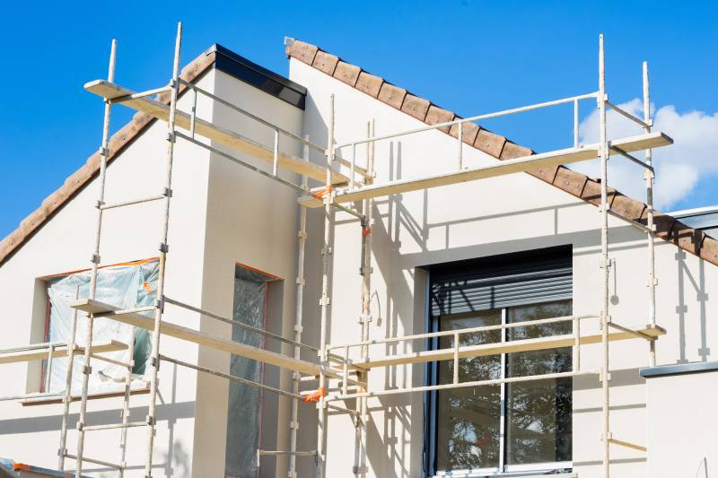 découvrez le prix moyen au m² pour un ravalement de façade : tarifs, facteurs qui influencent le coût et conseils pour bien estimer votre budget de rénovation.