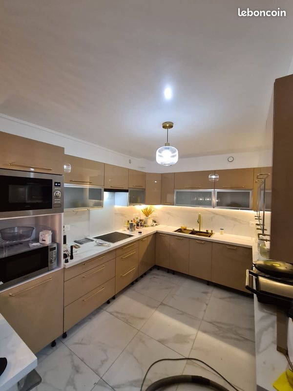 découvrez les prix pour la rénovation de votre cuisine : conseils, devis, travaux, matériaux et coûts détaillés pour réussir votre projet selon votre budget.