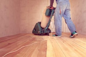 découvrez les prix pour la rénovation de parquet : conseils, tarifs moyens au m2 et astuces pour estimer le coût de vos travaux. obtenez un sol rénové à moindre frais !