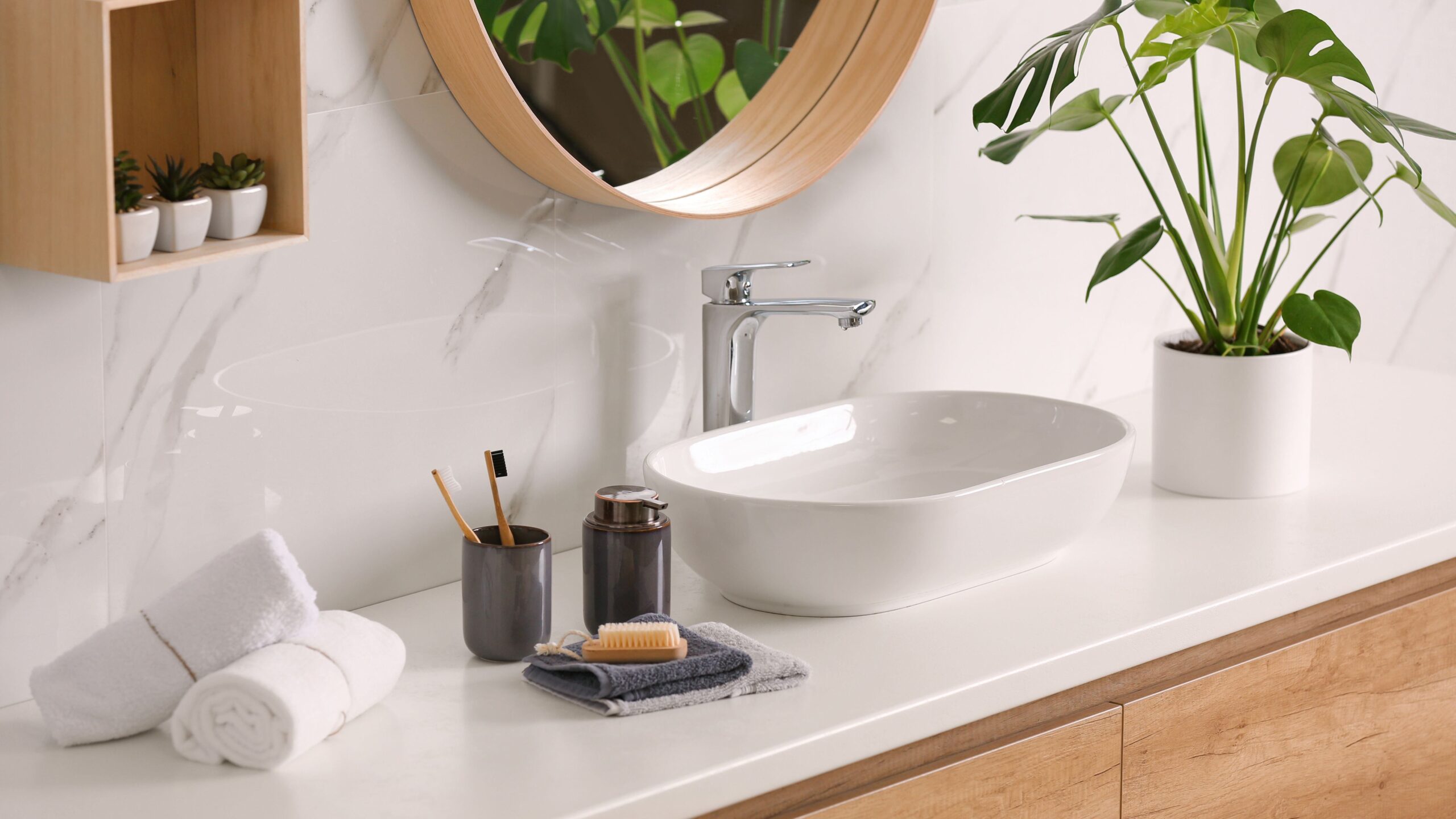 découvrez le prix moyen d'une salle de bain de 5m2, des conseils pour estimer votre budget et les facteurs qui influencent le coût de la rénovation ou de l'aménagement.