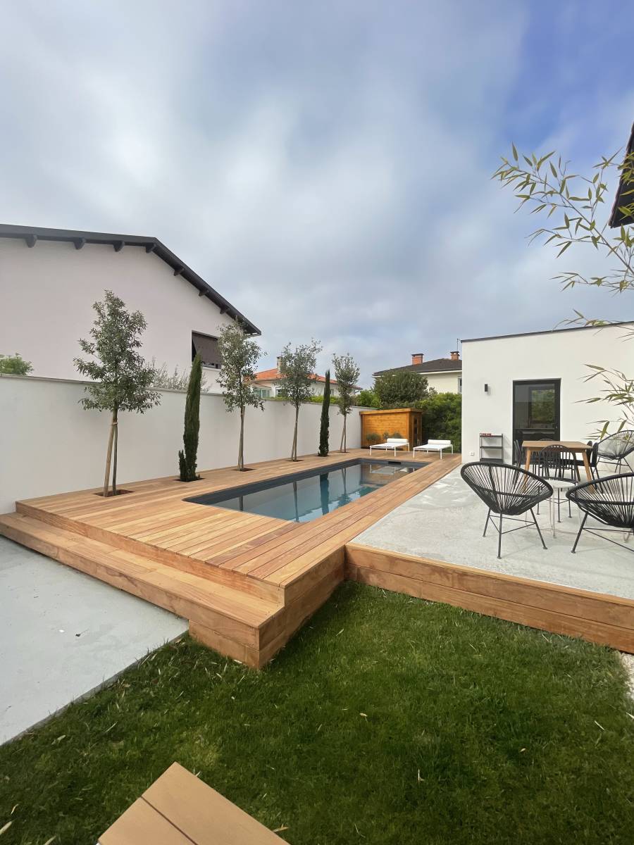 prix terrasse bois pilotis 2 découvrez les facteurs qui influencent le prix d'une terrasse en bois sur pilotis : matériaux, main-d'œuvre, dimensions et conseils pour bien estimer votre budget.