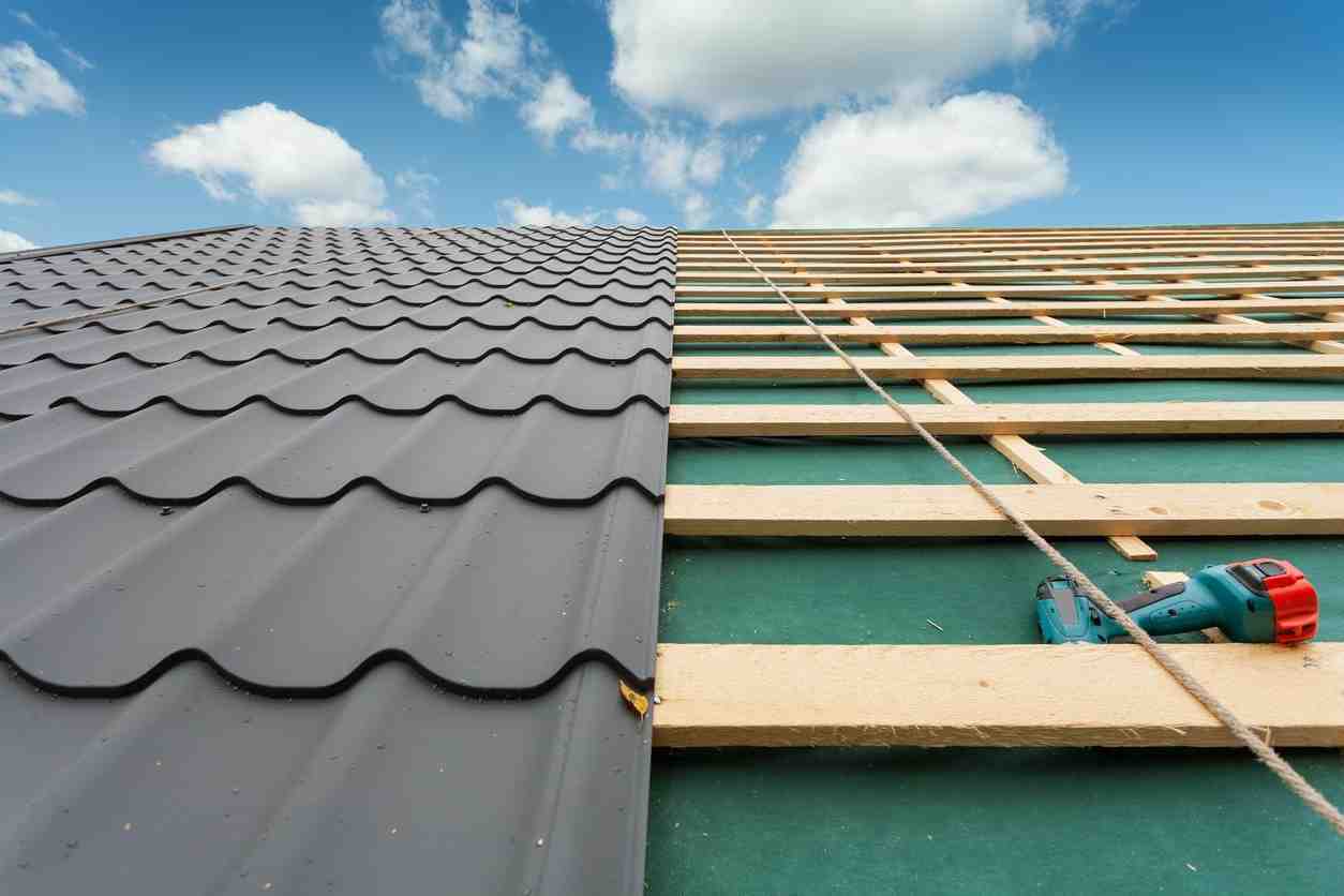 découvrez tout ce qu’il faut savoir sur le prix d’une toiture : facteurs influençant le coût, tarifs moyens au m², conseils pour estimer et optimiser votre budget de rénovation ou de construction.