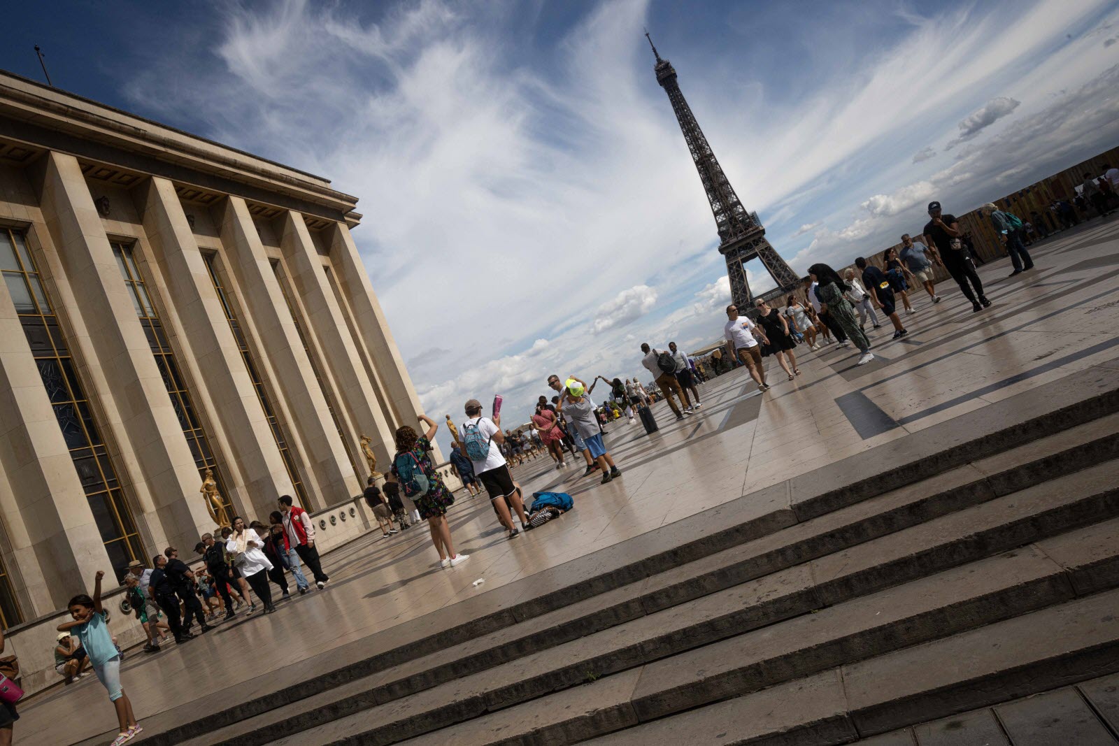 découvrez les problèmes majeurs auxquels paris est confrontée aujourd'hui : pollution, embouteillages, logement, sécurité et solutions envisagées pour améliorer la vie des parisiens.