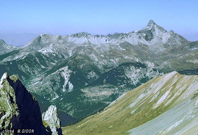 découvrez le projet rochebrune : une initiative innovante alliant développement durable, modernité et intégration harmonieuse dans son environnement. en savoir plus sur ses objectifs, réalisations et ambitions.