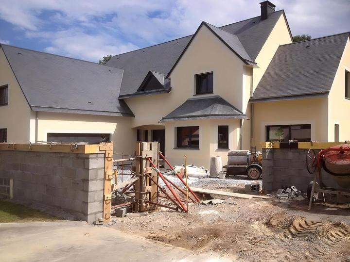 découvrez tout sur le ravalement : techniques, étapes, conseils pratiques et solutions pour restaurer et protéger durablement la façade de votre maison ou immeuble.