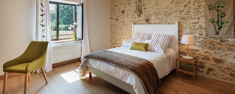 donnez une nouvelle vie à votre chambre avec nos conseils et inspirations pour la rénovation. découvrez des idées déco, des astuces pratiques et les dernières tendances pour transformer votre espace en un lieu cosy et personnalisé.