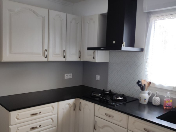 confiez la rénovation de votre cuisine à aubepierre à des professionnels expérimentés. création sur-mesure, modernisation, optimisation d’espace et finitions de qualité. devis gratuit et conseils personnalisés.