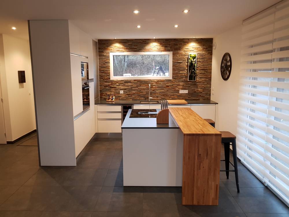 confiez la rénovation de votre cuisine à bassevelle à des professionnels qualifiés. modernisez votre espace avec des matériaux de qualité et des solutions sur mesure pour allier esthétisme et fonctionnalité.
