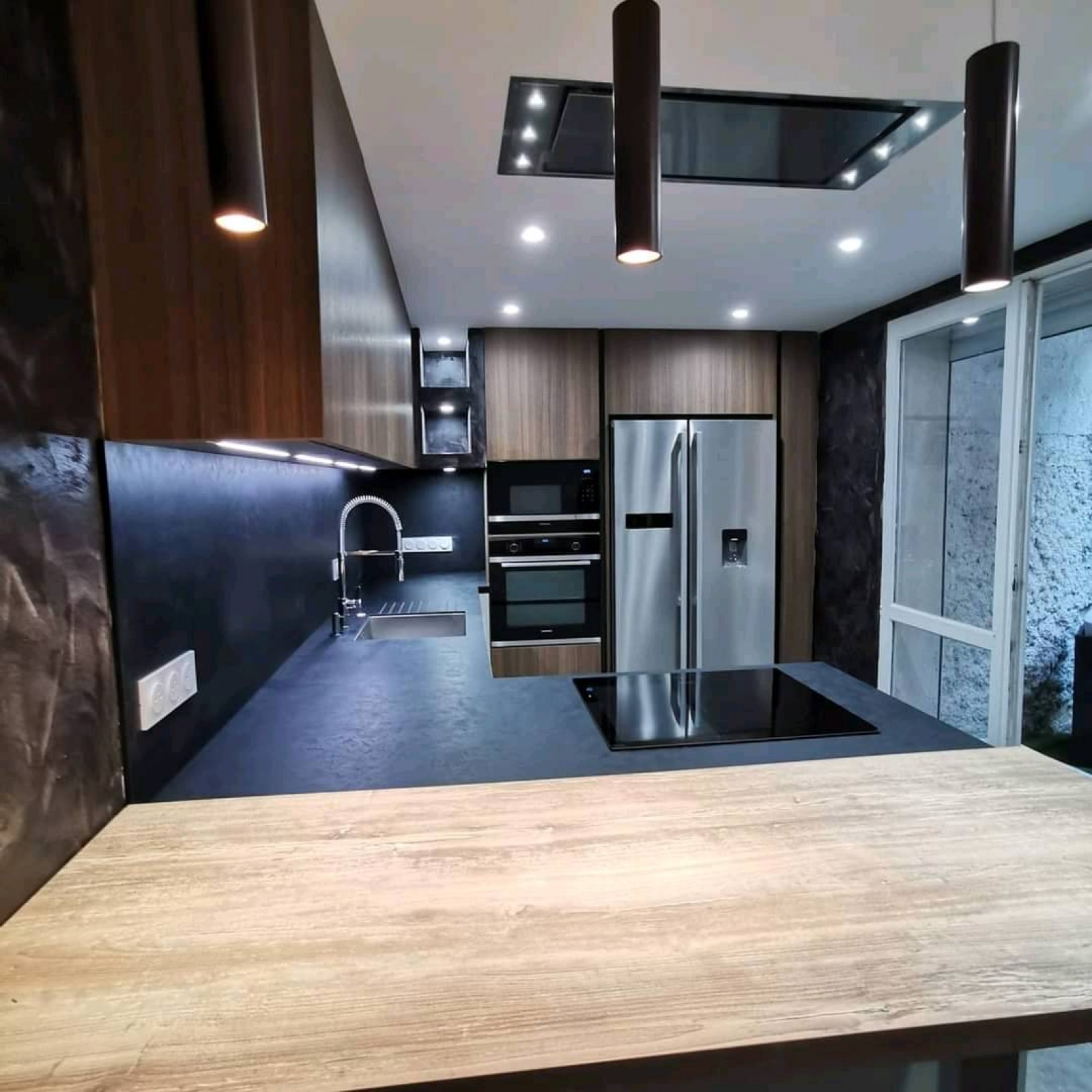 transformez votre espace avec notre service de rénovation de cuisine à beautheil. profitez de conseils personnalisés et d'une réalisation sur-mesure pour une cuisine moderne et fonctionnelle.