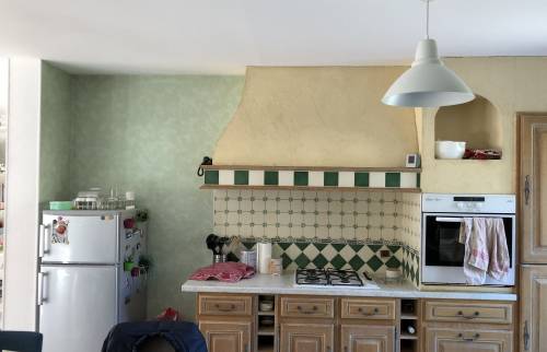 confiez la rénovation de votre cuisine à bellot, spécialiste en aménagement sur-mesure. modernisez votre espace avec des solutions innovantes, un accompagnement personnalisé et des matériaux de qualité.