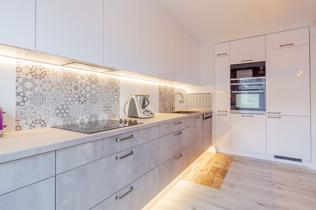 confiez la rénovation de votre cuisine à bernes-sur-oise à des experts ! conseils personnalisés, matériaux de qualité et finitions soignées pour transformer votre espace selon vos envies.