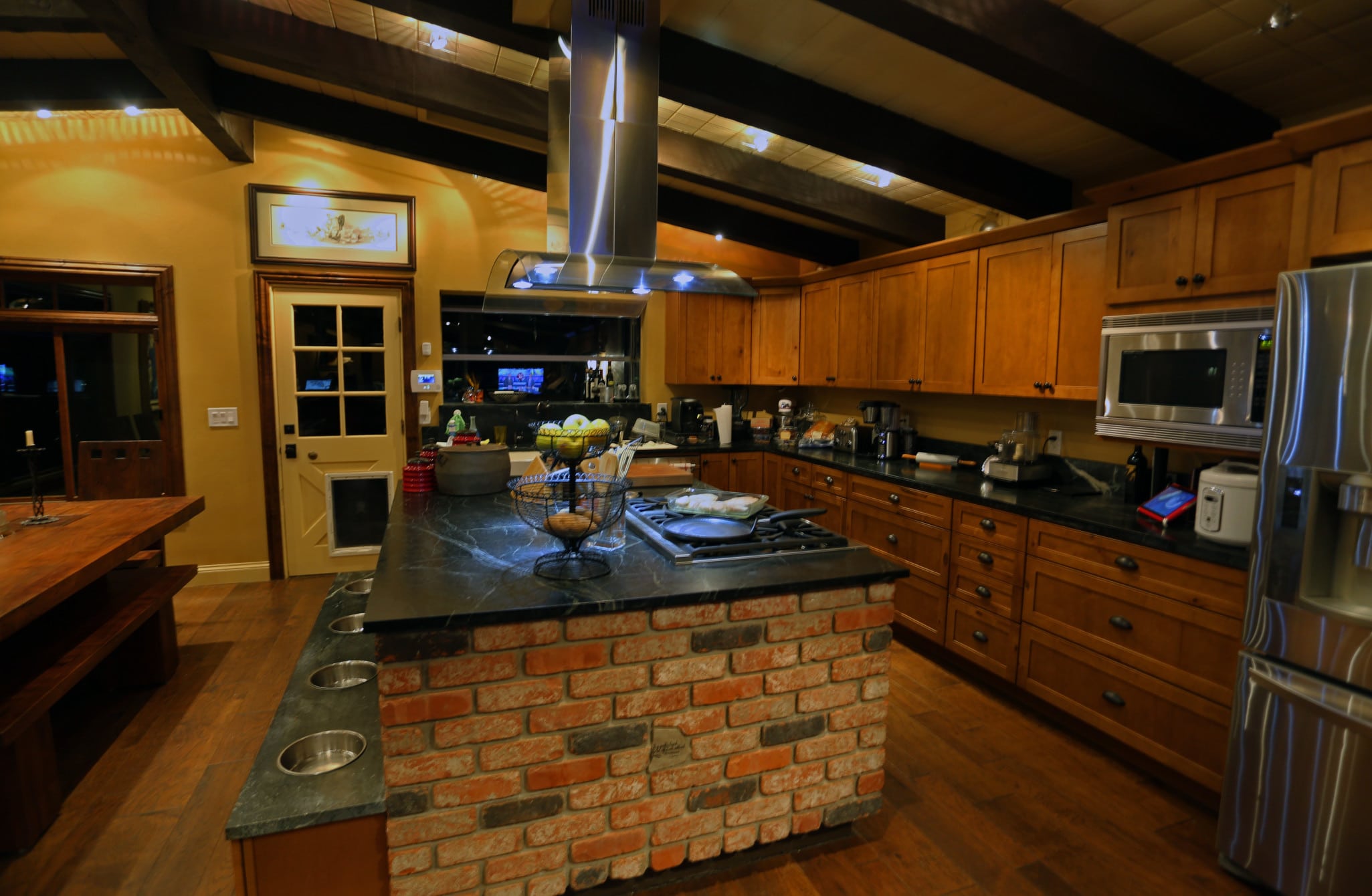 découvrez nos services de rénovation de cuisine à bois-herpin : conception sur mesure, matériaux de qualité, modernisation et optimisation de votre espace pour une cuisine fonctionnelle et esthétique.