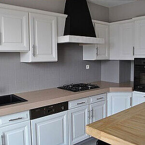 découvrez nos services de rénovation de cuisine à boissy : conception moderne, matériaux de qualité, accompagnement personnalisé pour transformer votre espace culinaire selon vos envies. demandez votre devis gratuit !