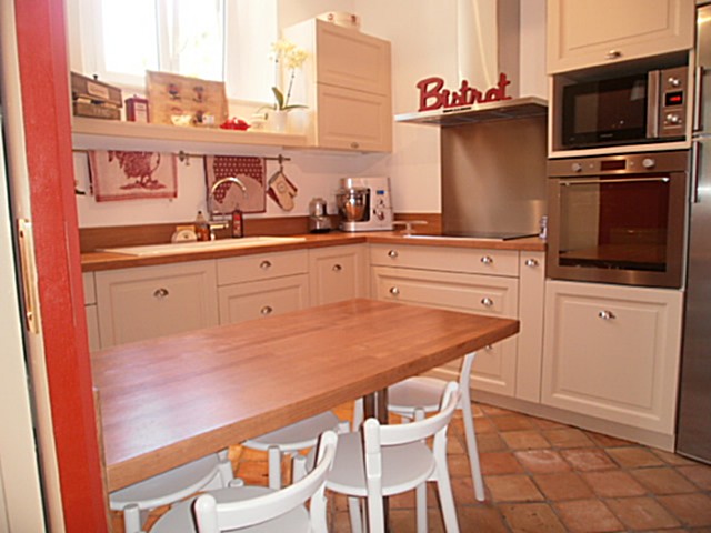 confiez la rénovation de votre cuisine à boussy à des experts qualifiés. transformation sur mesure, conseils personnalisés et résultats modernes pour un espace fonctionnel et esthétique. demandez votre devis gratuit !