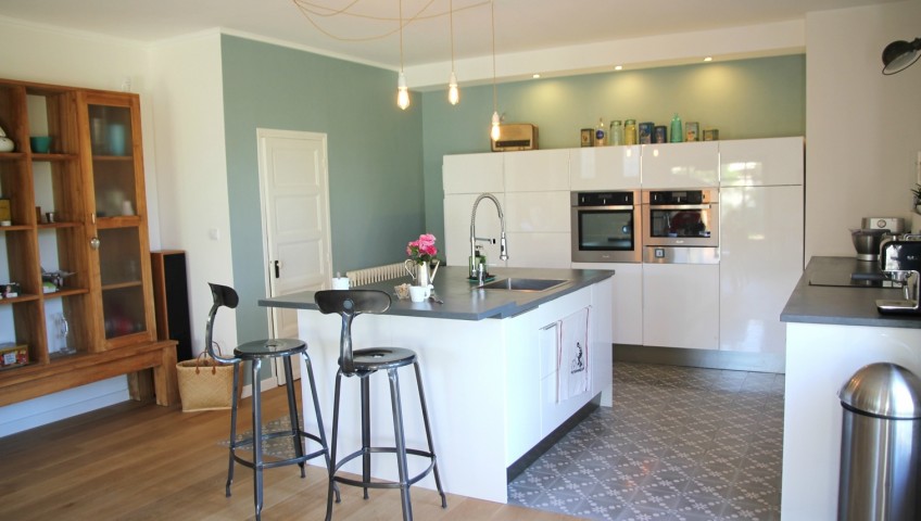 confiez la rénovation de votre cuisine à brétigny à des experts. modernisez votre espace avec des solutions sur-mesure, des matériaux de qualité et un accompagnement personnalisé pour un résultat à la hauteur de vos attentes.