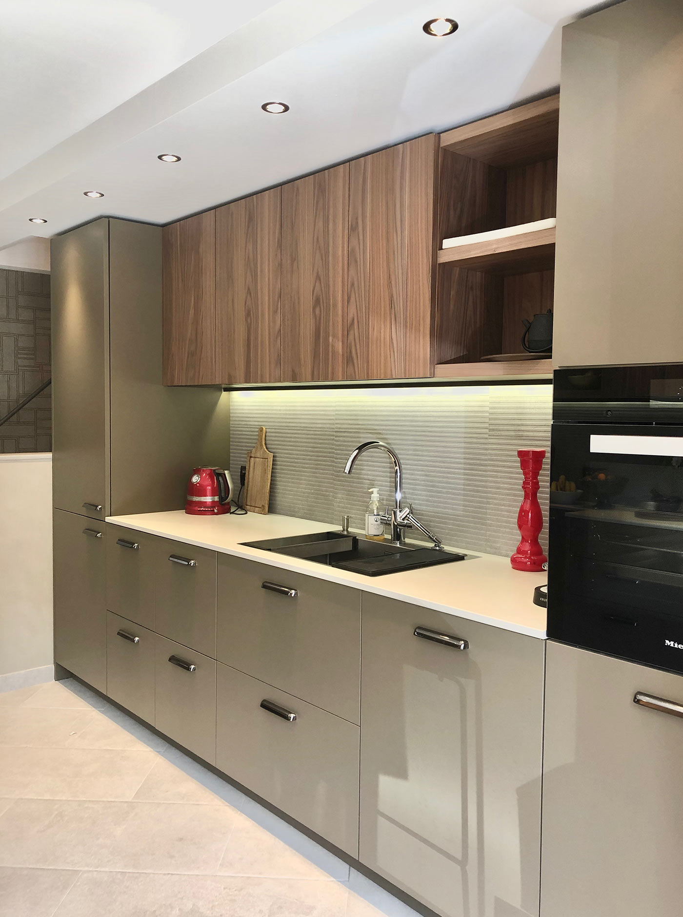 confiez la rénovation de votre cuisine à bussières à des professionnels expérimentés. modernisez votre espace avec des solutions sur mesure, des matériaux de qualité et un accompagnement personnalisé.