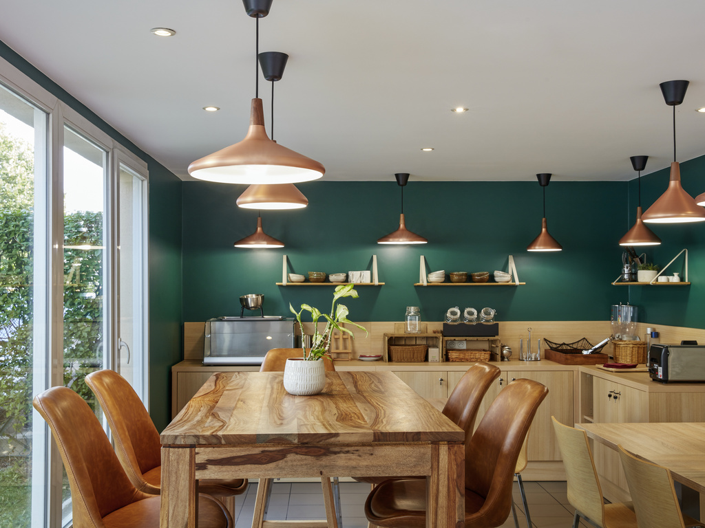 vous cherchez à rénover votre cuisine à carrières-sous-poissy ? profitez de notre expertise pour une cuisine moderne, fonctionnelle et sur-mesure. devis gratuit et accompagnement personnalisé.