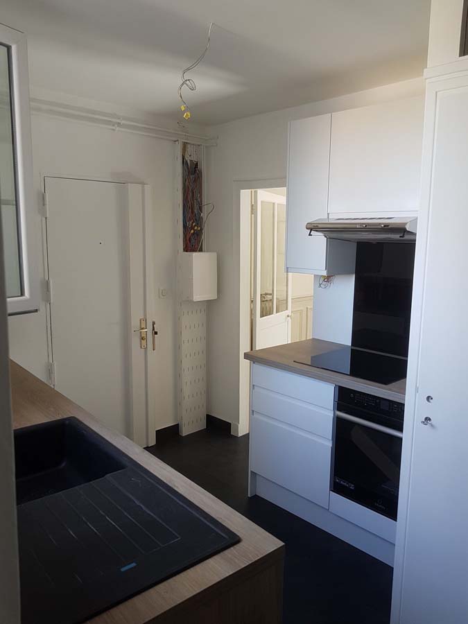 confiez la rénovation de votre cuisine à carrières-sous-poissy à des experts qualifiés. bénéficiez d’un accompagnement personnalisé et de solutions sur mesure pour moderniser votre espace selon vos envies et votre budget.