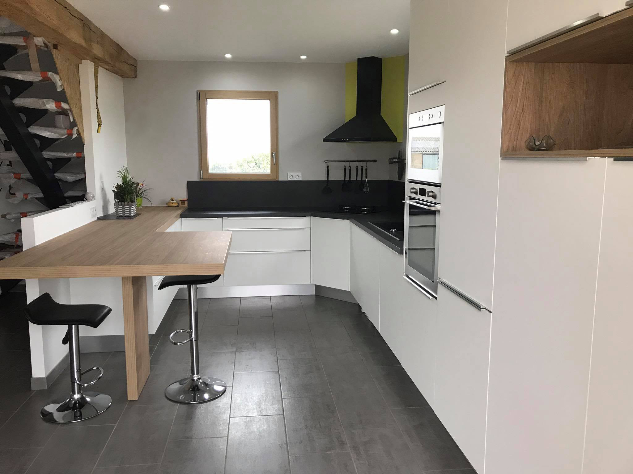 donnez une seconde vie à votre cuisine à chaintreaux grâce à nos services de rénovation sur mesure. profitez d’un accompagnement personnalisé pour transformer votre espace selon vos envies.