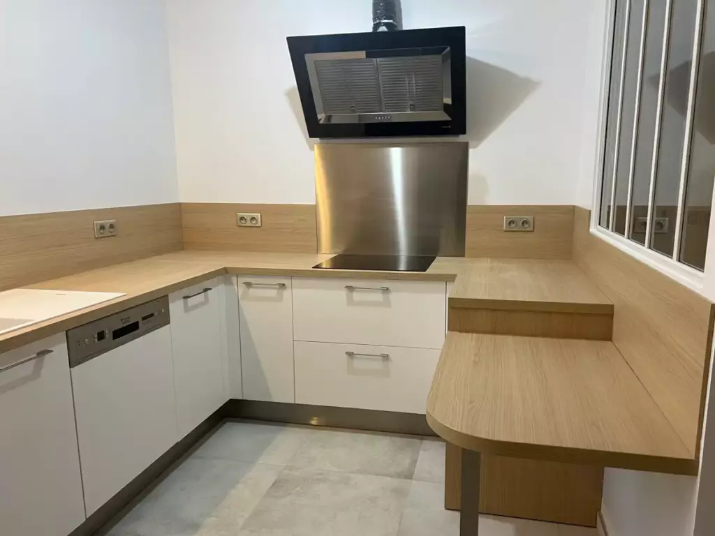 rénovez votre cuisine à champagne-sur-oise avec des experts qualifiés. conseils personnalisés, matériaux de qualité et réalisation sur mesure pour une cuisine moderne et fonctionnelle.