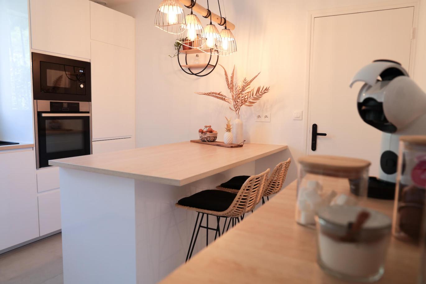 confiez la rénovation de votre cuisine à chevreuse à des experts ! transformez votre espace avec des solutions sur-mesure, design moderne et matériaux de qualité. demandez un devis gratuit dès maintenant.