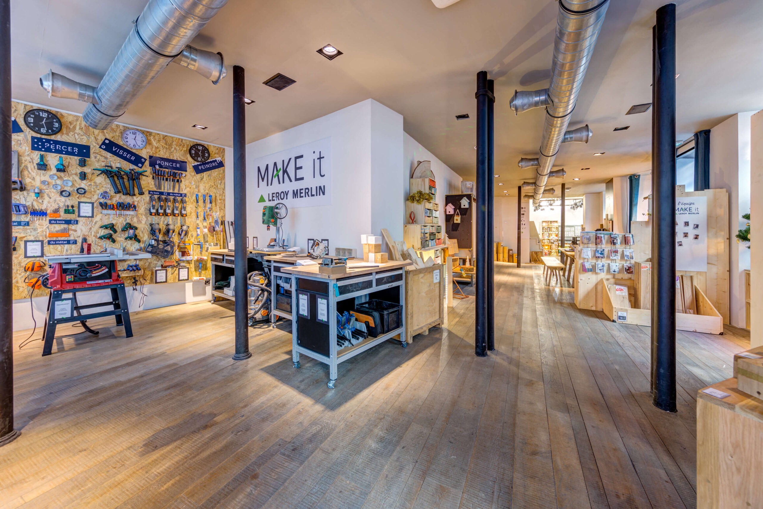 confiez la rénovation de votre cuisine à évry à des professionnels expérimentés. aménagement sur mesure, modernisation, conseils personnalisés et devis gratuit pour une cuisine à votre image.