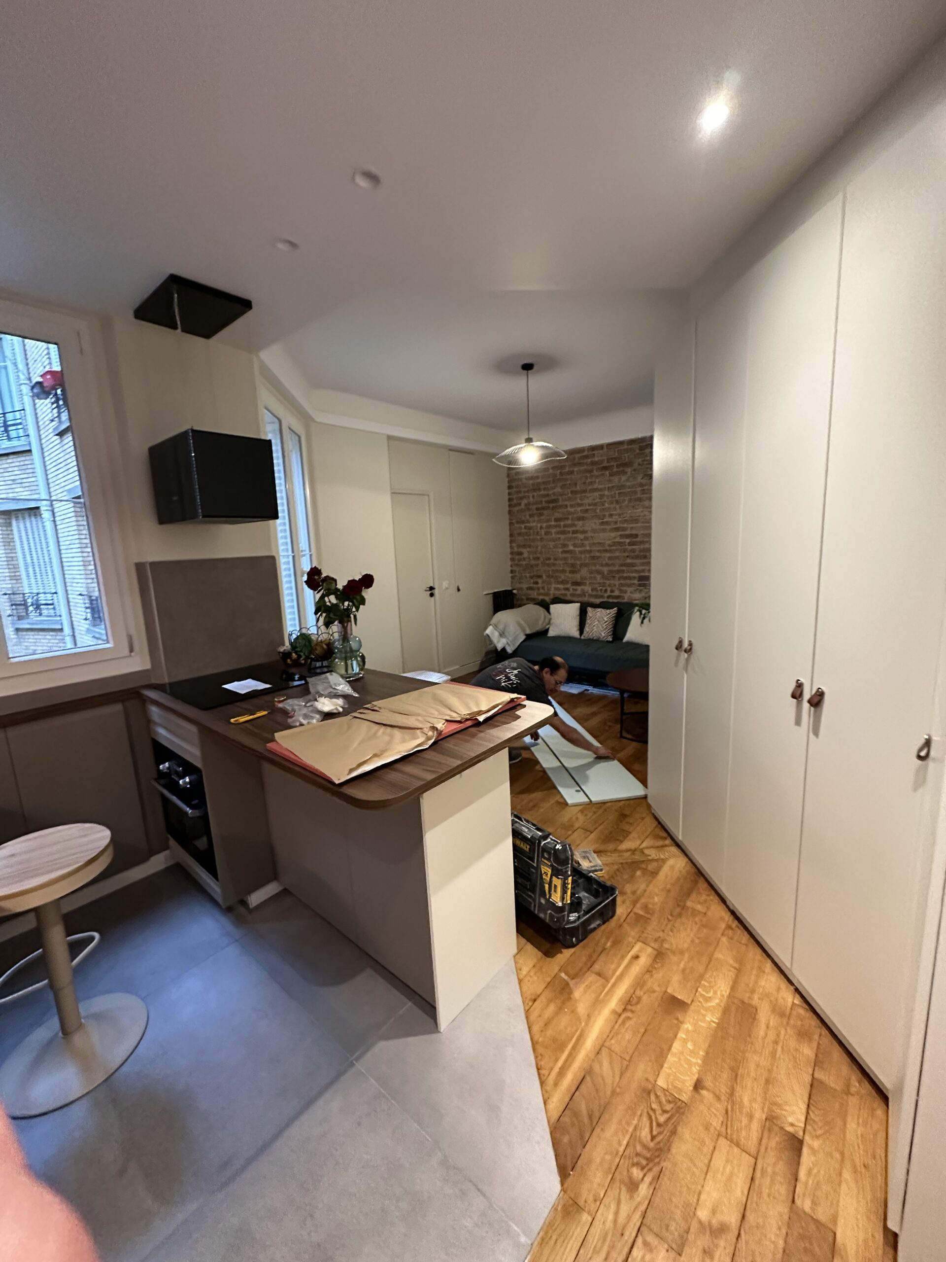 confiez la rénovation de votre cuisine à gennevilliers à des experts. modernisez votre espace avec des solutions sur mesure, un accompagnement personnalisé et des matériaux de qualité.