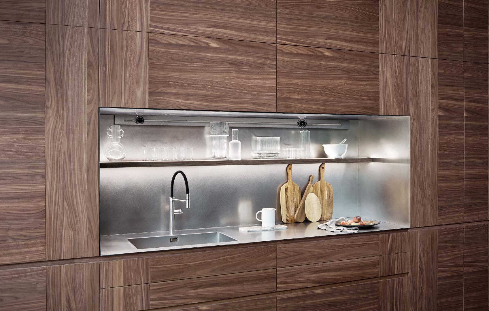 confiez la rénovation de votre cuisine à marnes-la-coquette à des experts. modernisez votre espace avec des solutions sur mesure, design et fonctionnelles. devis gratuit et accompagnement personnalisé.