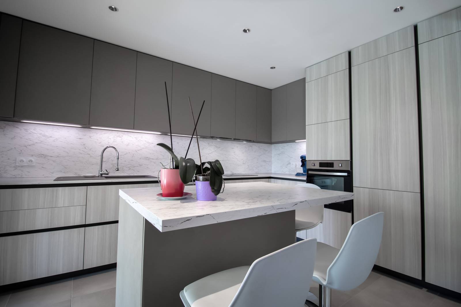 découvrez nos conseils et idées pour une rénovation de cuisine moderne : designs tendance, astuces d’aménagement et choix de matériaux pour transformer votre espace en une pièce fonctionnelle et élégante.