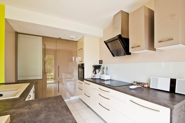 offrez une nouvelle vie à votre intérieur avec nos conseils et idées pour une rénovation de cuisine moderne. découvrez astuces, tendances et solutions pour créer une cuisine fonctionnelle, design et à votre image.