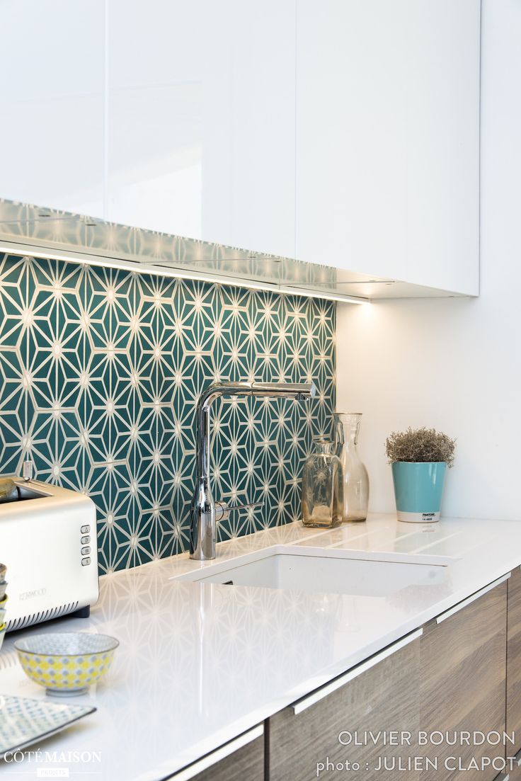 offrez une seconde vie à votre cuisine à rueil-malmaison avec nos services de rénovation sur-mesure. conseils personnalisés, matériaux de qualité et finitions soignées pour une cuisine moderne et fonctionnelle.