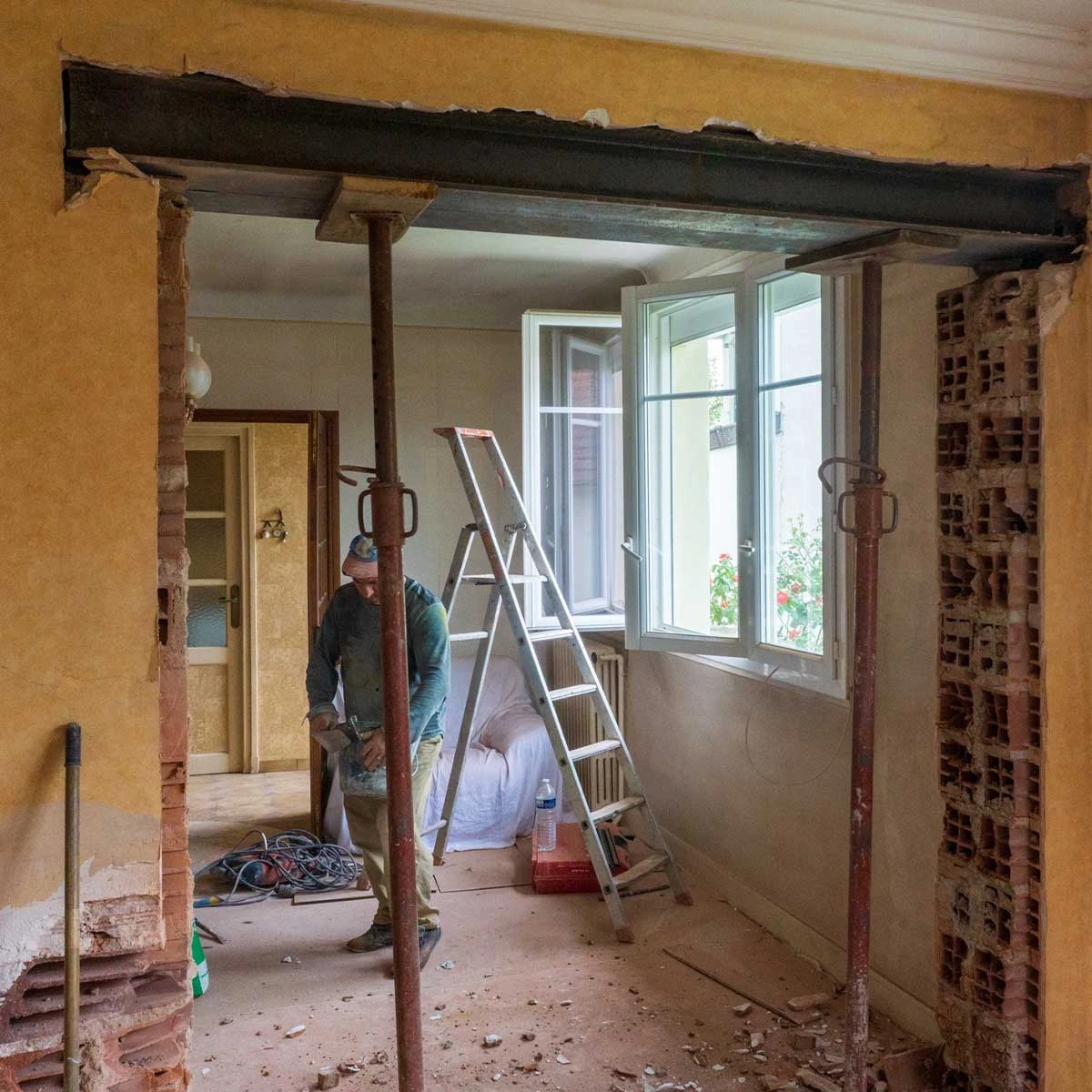 découvrez nos conseils et solutions pour réussir votre rénovation intérieure : idées d’aménagement, choix des matériaux, budget et astuces pour transformer votre espace de vie en toute sérénité.