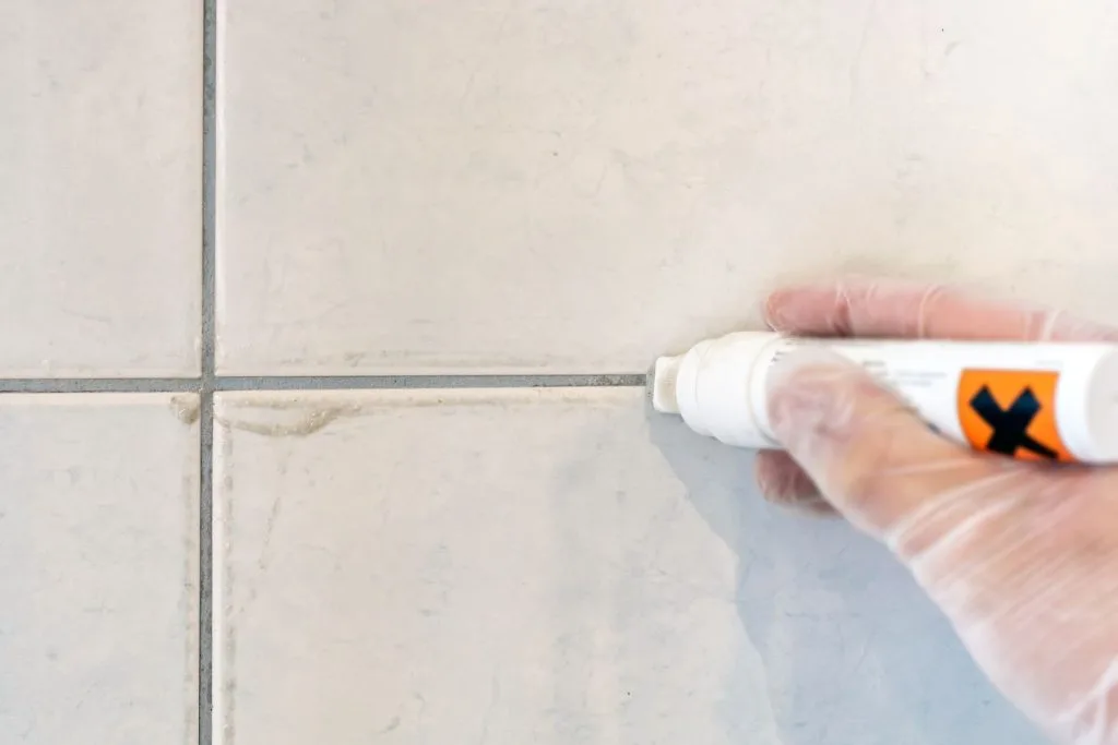 redonnez vie à votre carrelage grâce à la rénovation de joints ! découvrez nos astuces et conseils pour rénover facilement les joints de carrelage et obtenir un sol impeccable.