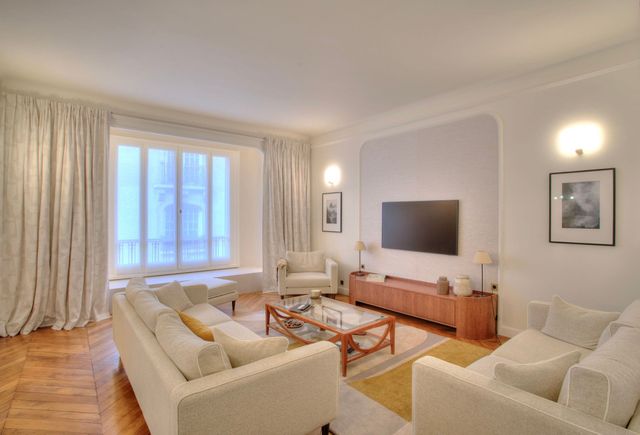 découvrez nos conseils et astuces pour réussir la rénovation de votre maison en 2025 : tendances, idées, budget et démarches pour transformer votre intérieur avec succès.