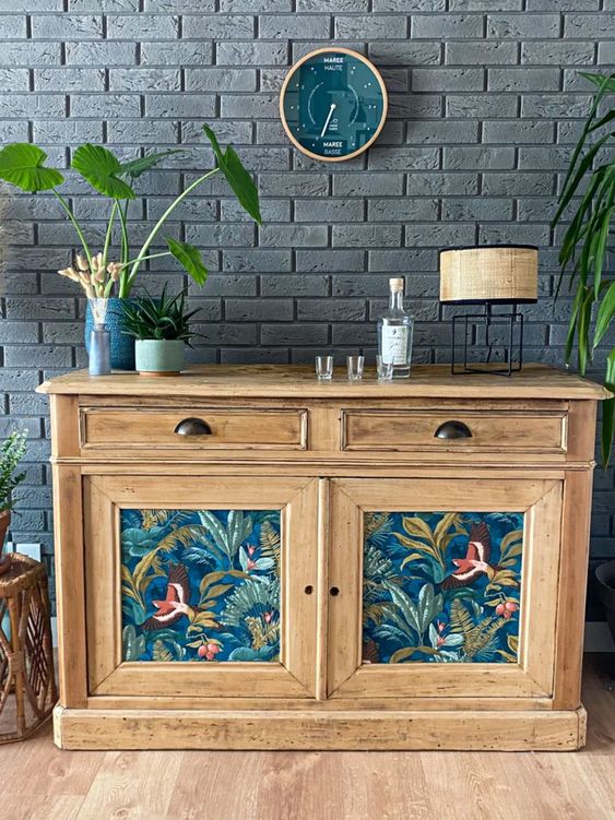 découvrez des conseils et astuces pour la rénovation de meubles en bois : techniques, inspiration et étapes pour redonner vie à vos meubles anciens et leur offrir une seconde jeunesse.