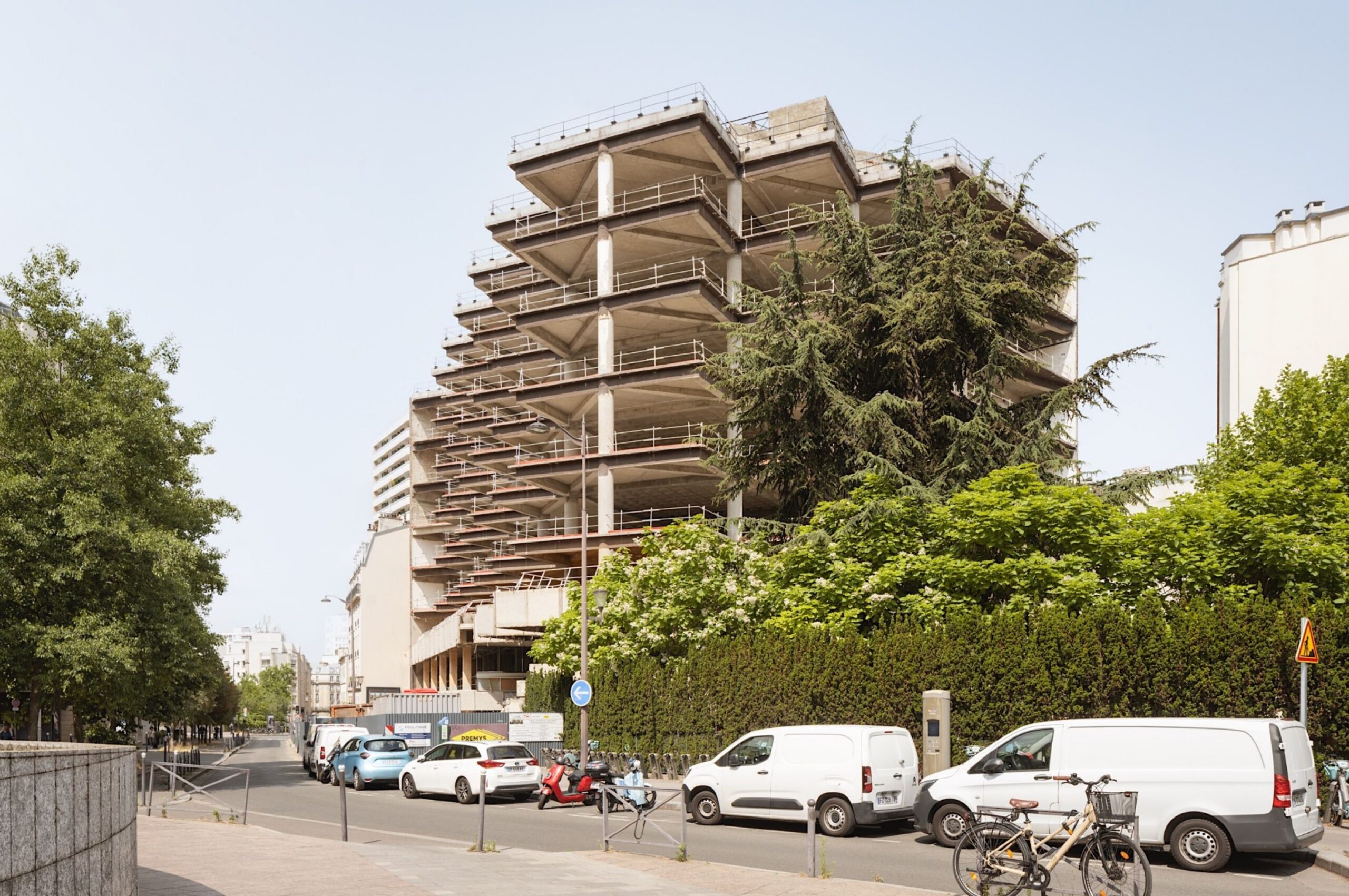 confiez vos travaux de rénovation à paris 15 à une équipe professionnelle. bénéficiez de conseils sur mesure et d’un accompagnement complet pour rénover votre appartement ou maison dans le 15e arrondissement.