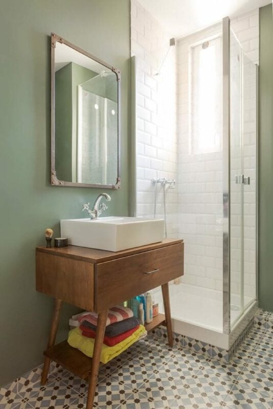 découvrez nos conseils et astuces pour réussir la rénovation de votre salle de bain : idées d’aménagement, choix des matériaux et estimation de budget pour créer un espace moderne et fonctionnel.