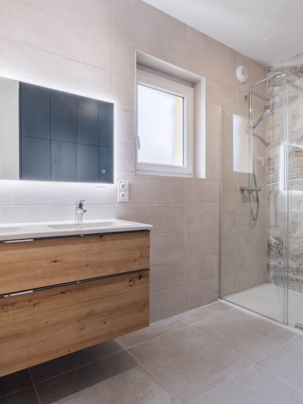 confiez la rénovation de votre salle de bain à des experts ! découvrez nos conseils, idées et solutions pour moderniser et optimiser votre espace selon vos envies et votre budget.