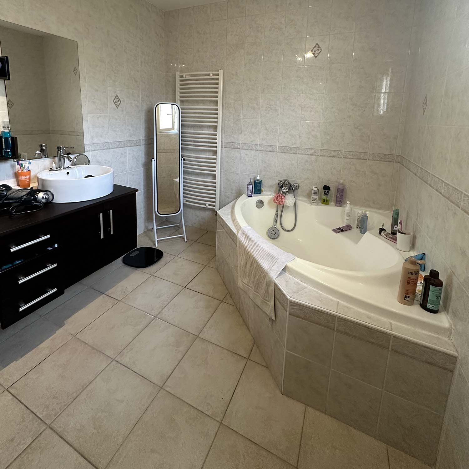 confiez la rénovation de votre salle de bain à barbizon à des experts. modernisation, aménagement sur-mesure et conseils personnalisés pour un espace fonctionnel et élégant.