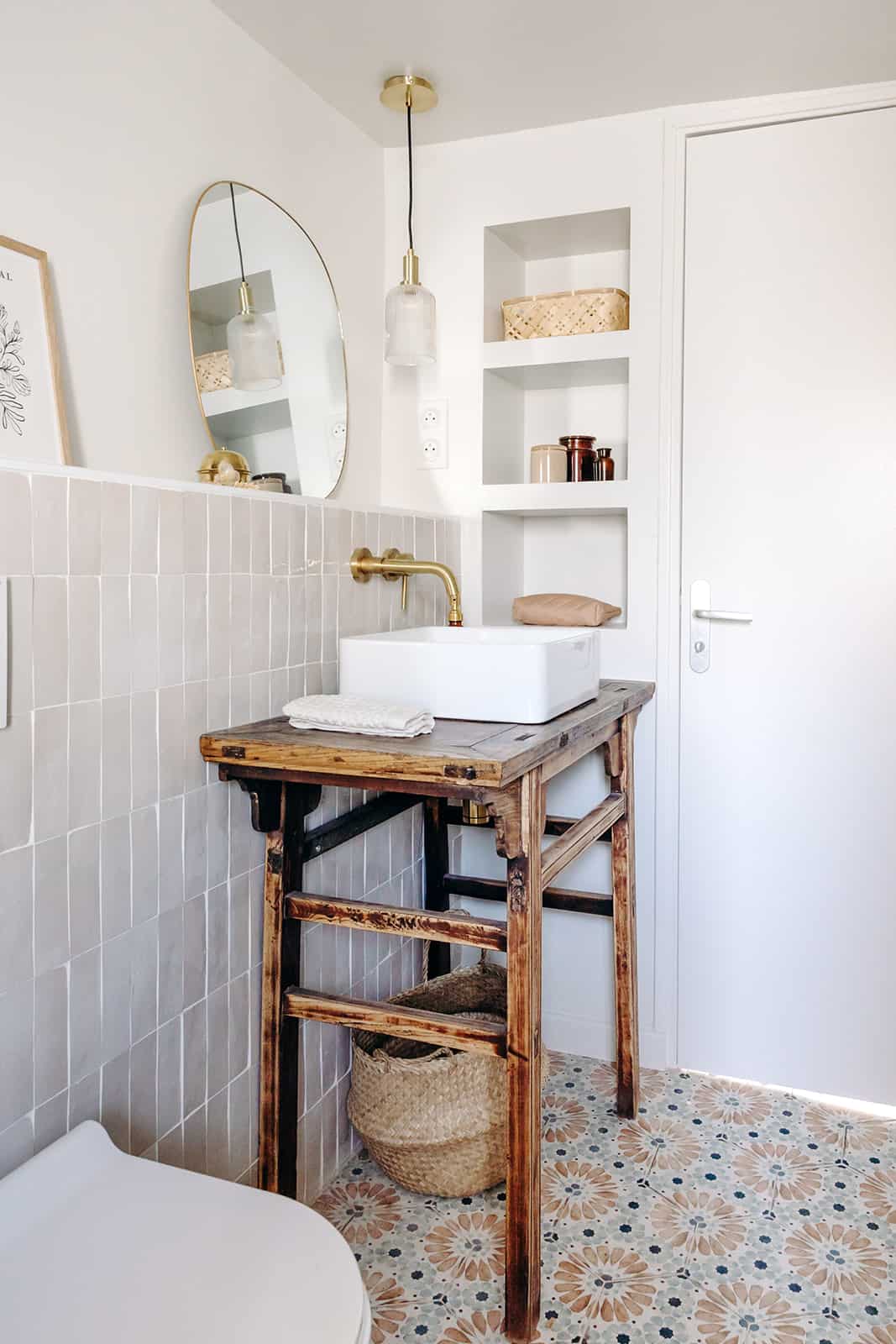 confiez la rénovation de votre salle de bain à bellot : modernisation, agencement sur-mesure et prestations de qualité pour un espace détente fonctionnel et élégant. demandez votre devis gratuit !