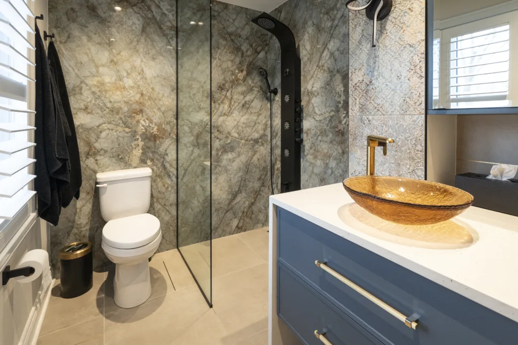 confiez la rénovation de votre salle de bain à boisemont à des experts pour un espace moderne et fonctionnel. conseils personnalisés, matériaux de qualité et finitions soignées. demandez votre devis gratuit !