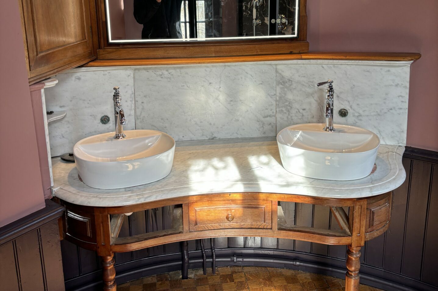 confiez la rénovation de votre salle de bain à bonnières à des experts qualifiés. modernisez votre espace avec des solutions sur mesure, des matériaux de qualité et un accompagnement personnalisé.