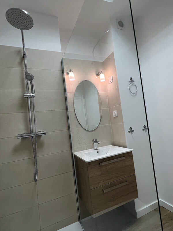 confiez la rénovation de votre salle de bain à bougligny à des experts. profitez de conseils personnalisés, d’un aménagement sur-mesure et de matériaux de qualité pour transformer votre espace selon vos envies.