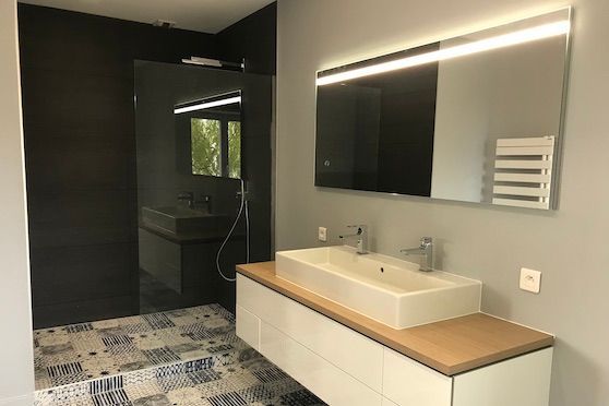 vous souhaitez rénover votre salle de bain à brignancourt ? découvrez nos solutions sur mesure pour une salle de bain moderne, fonctionnelle et adaptée à vos besoins. devis gratuit et accompagnement personnalisé.