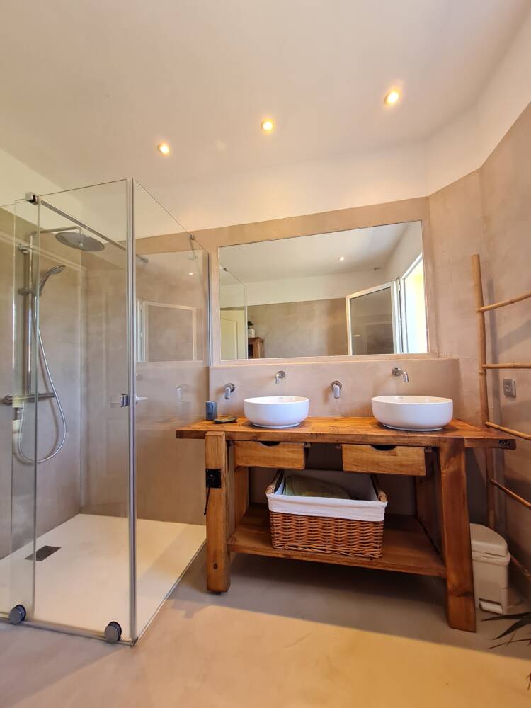 confiez la rénovation de votre salle de bain à brou-sur-chantereine à des professionnels. modernisez votre espace, améliorez votre confort et valorisez votre bien grâce à nos solutions adaptées à tous vos besoins.