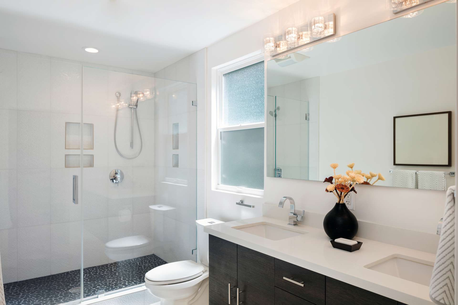 vous souhaitez rénover votre salle de bain à brou-sur-chantereine ? découvrez nos solutions sur-mesure pour moderniser, aménager et embellir votre espace, avec des professionnels qualifiés. devis gratuit !